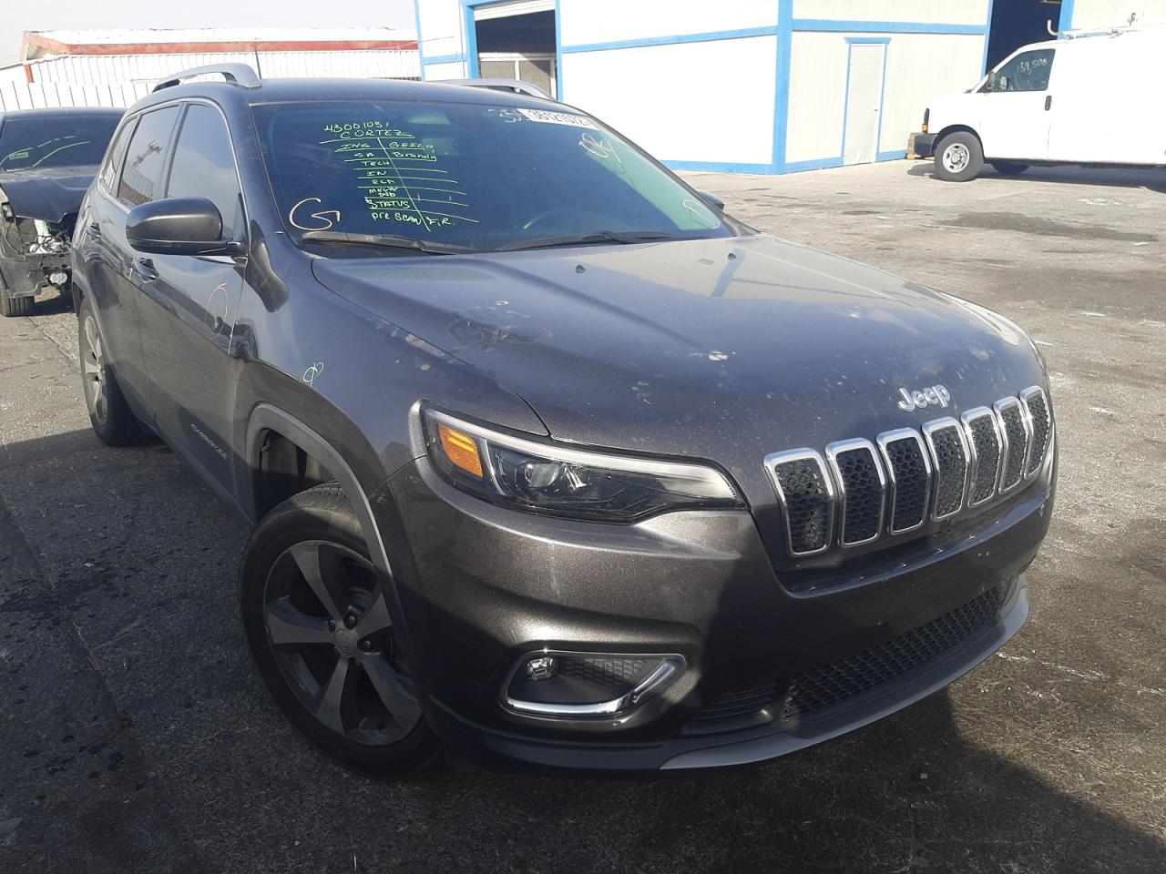 JEEP CHEROKEE L 2019 with VIN 1C4PJLDBXKD387290 - Photo from auction