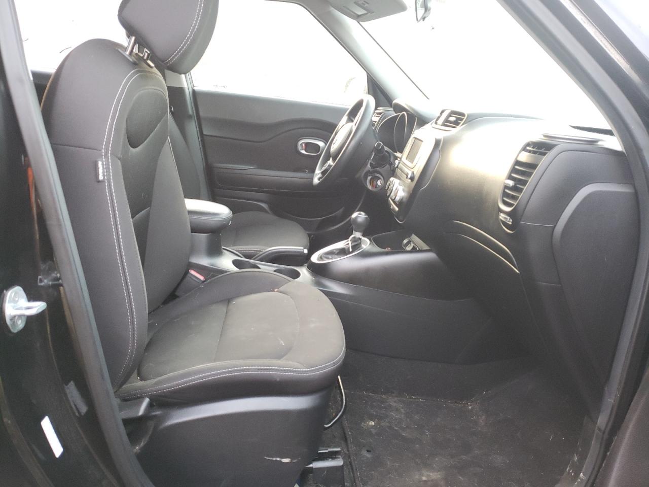 Photo 5 from auction – 2018 KIA SOUL with VIN KNDJN2A27J7904647