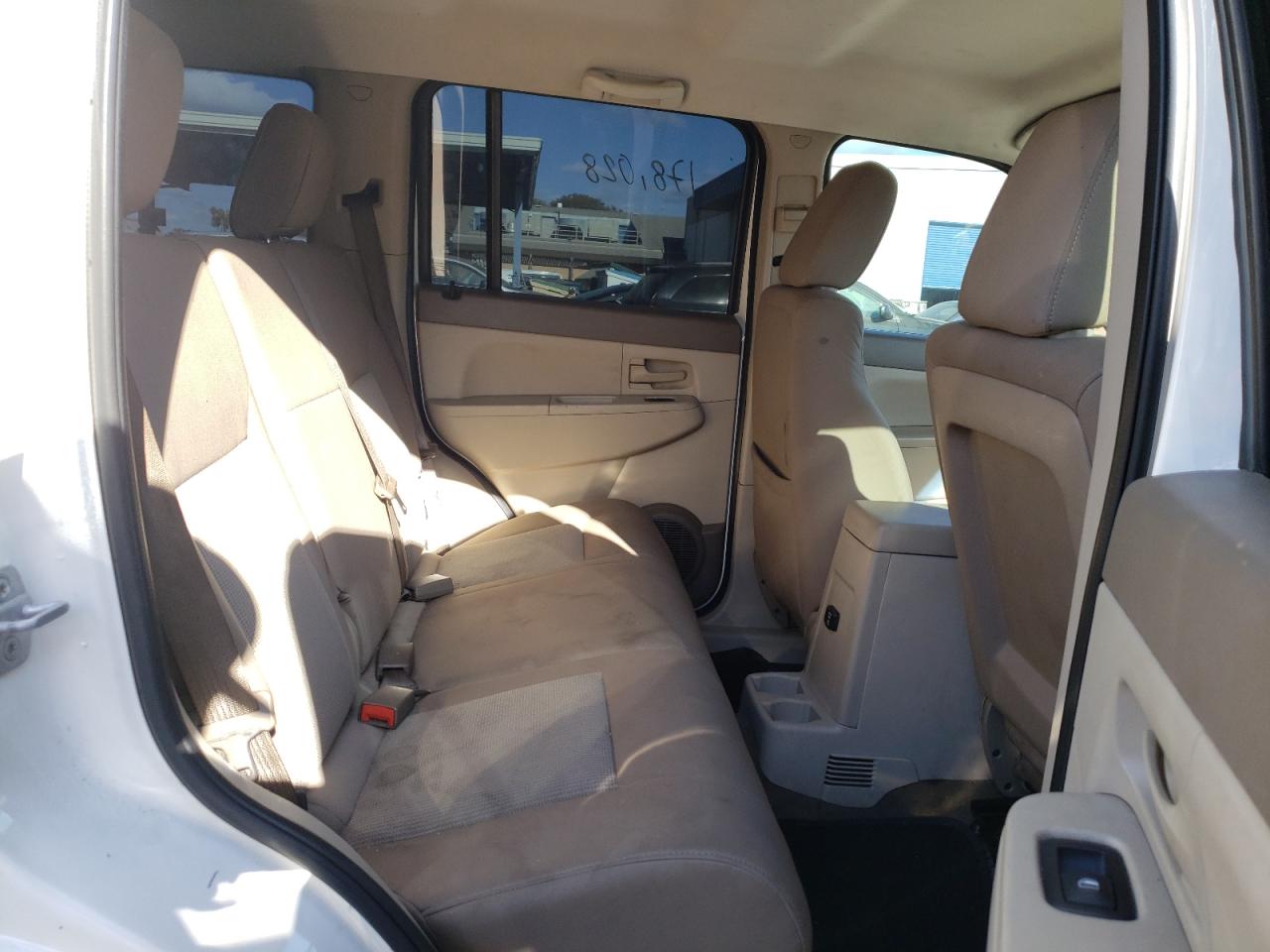 Photo 6 from auction – 2008 JEEP LIBERTY SP with VIN 1J8GN28K28W152056