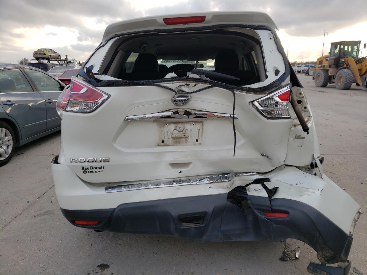 Photo 9 from auction – 2016 NISSAN ROGUE S with VIN 5N1AT2MT8GC742940