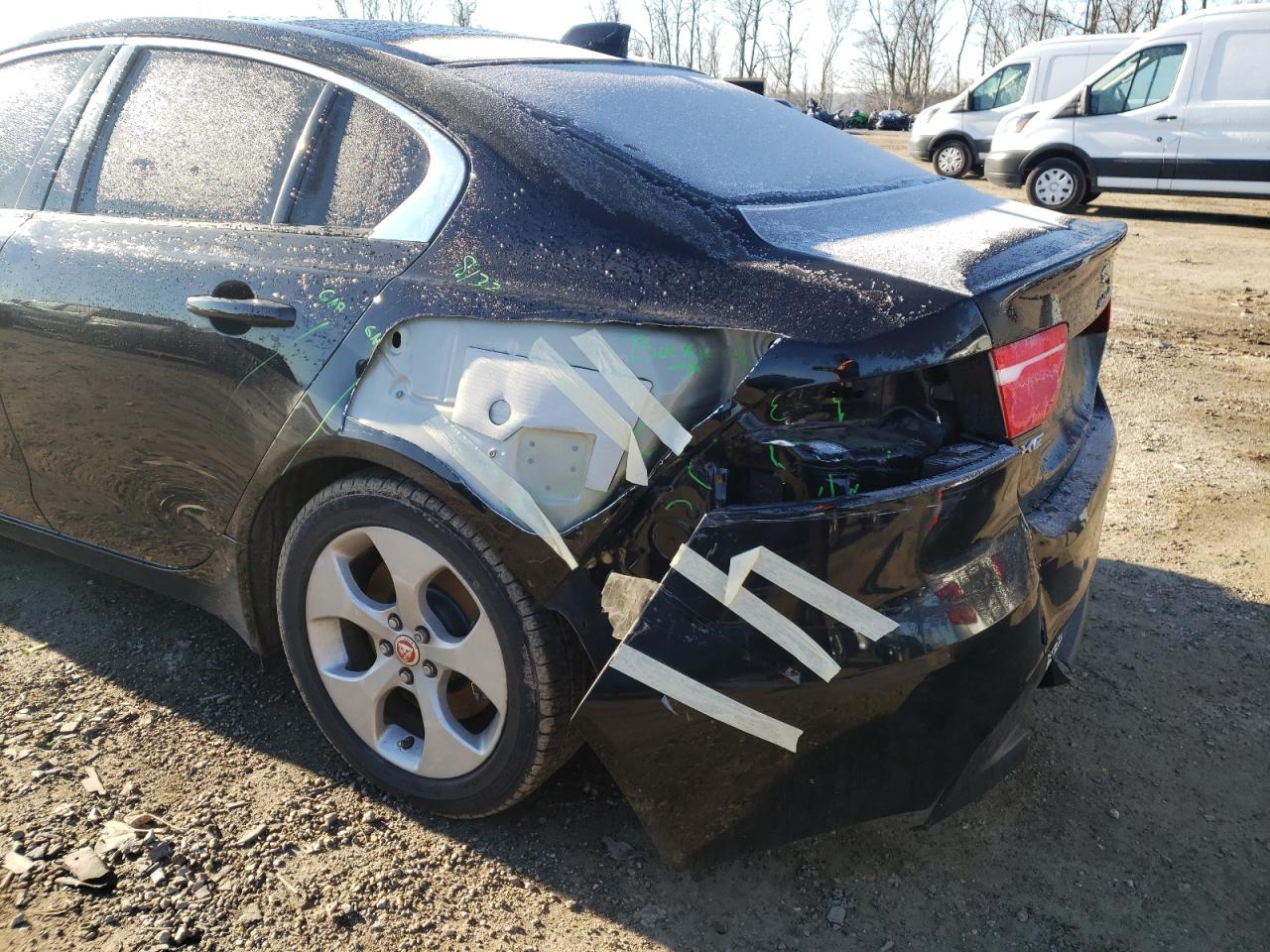 Photo 9 from auction – 2017 JAGUAR XE with VIN SAJAS4BN2HA978585