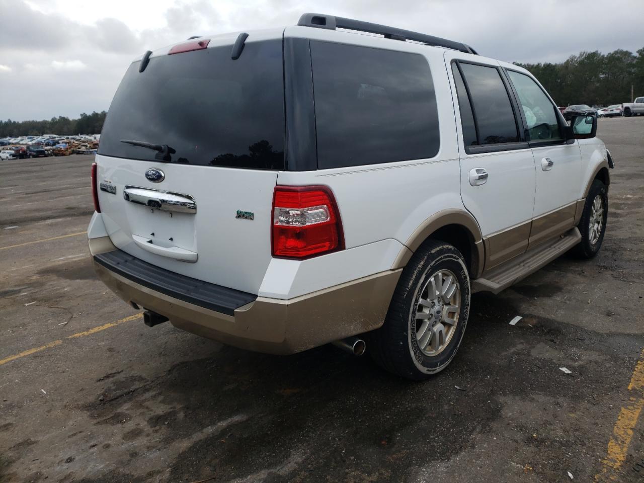 Photo 4 from auction – 2012 FORD EXPEDITION with VIN 1FMJU1J55CEF02904