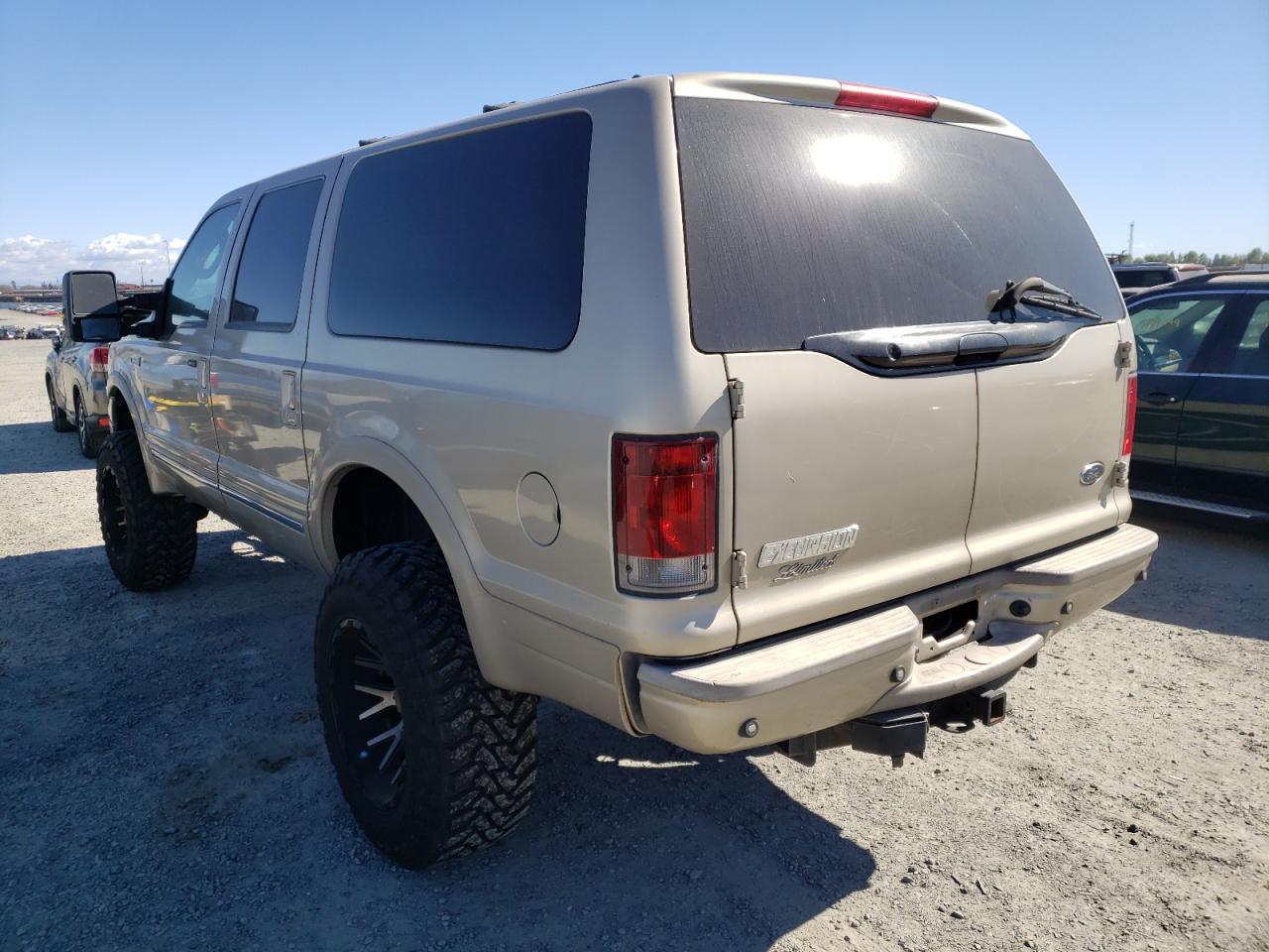 Photo 3 from auction – 2005 FORD EXCURSION with VIN 1FMSU43P65EA12821