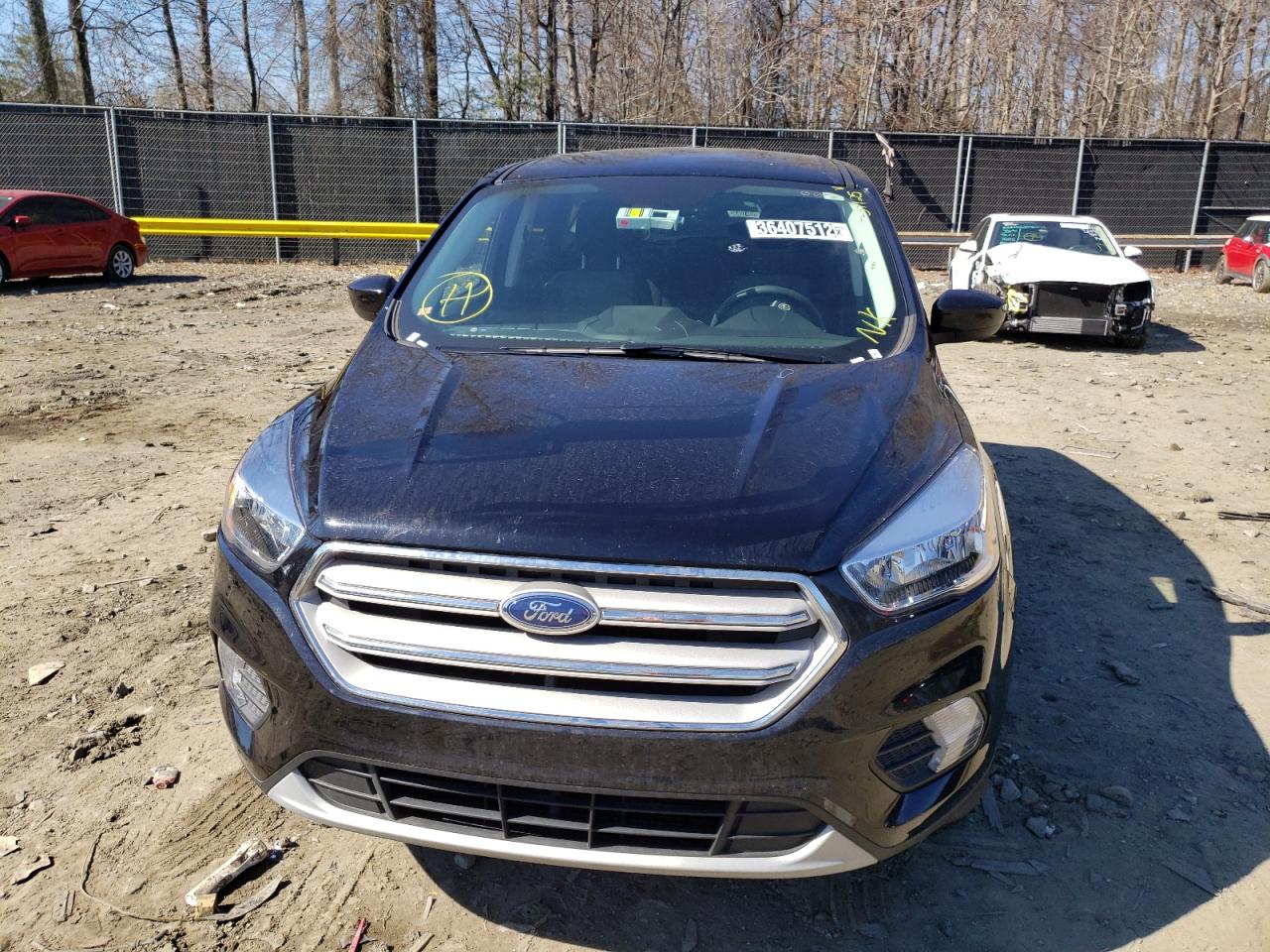Photo 9 from auction – 2019 FORD ESCAPE SE with VIN 1FMCU9GD1KUB55887