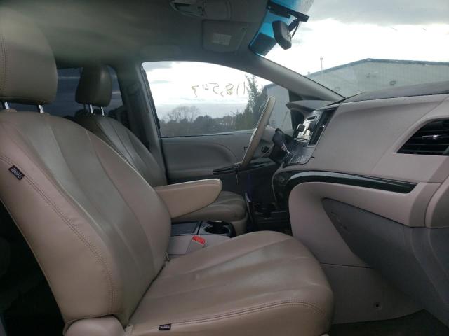 Photo 5 from auction – 2014 TOYOTA SIENNA LE with VIN 5TDKK3DCXES415078
