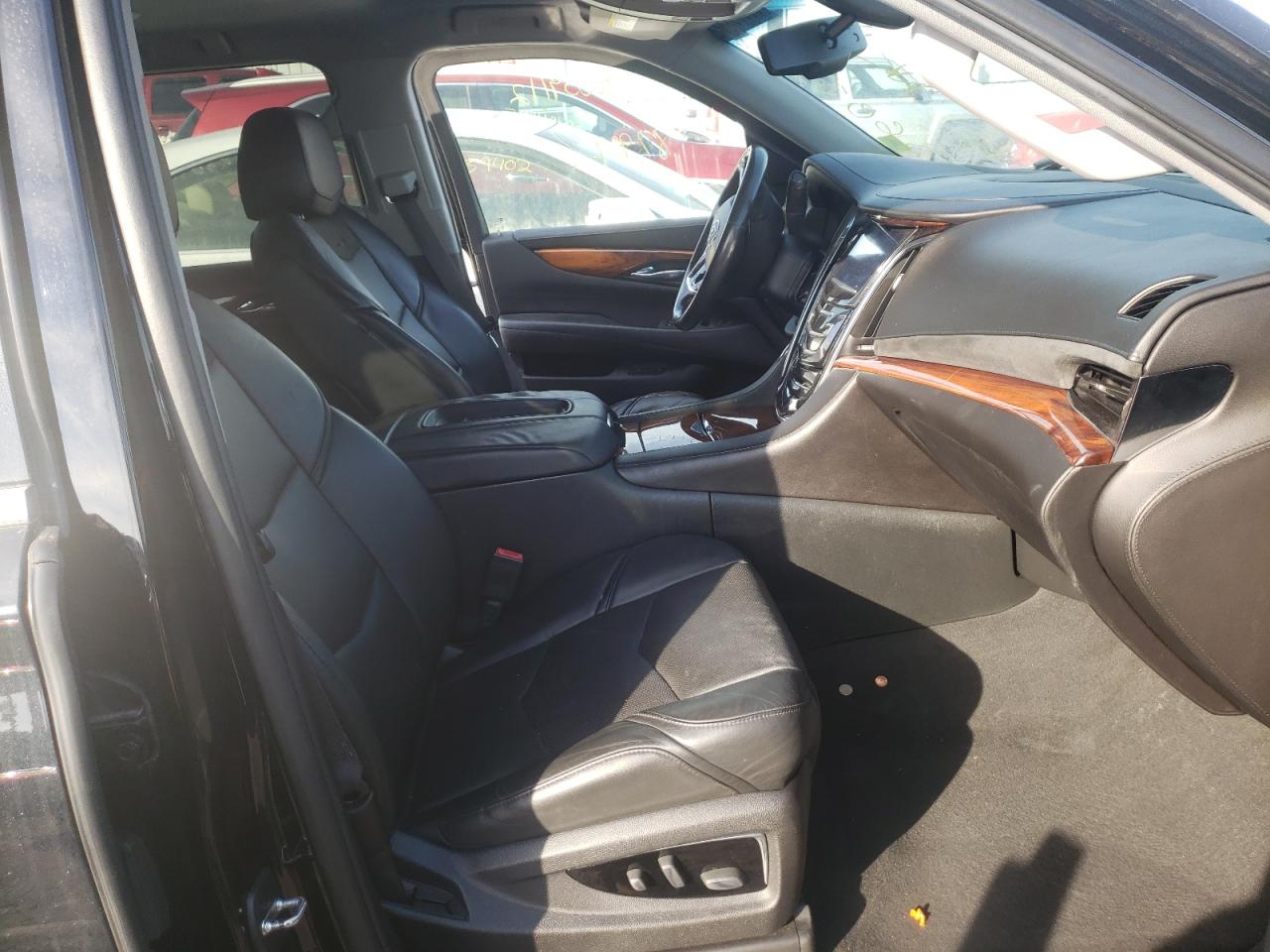 Photo 5 from auction – 2015 CADILLAC ESCALADE E with VIN 1GYS4GKJ5FR269850