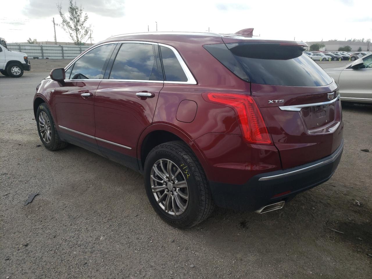 Photo 3 from auction – 2017 CADILLAC XT5 with VIN 1GYKNARS1HZ299214