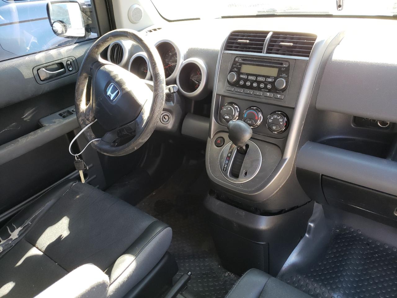 Photo 9 from auction – 2005 HONDA ELEMENT EX with VIN 5J6YH28605L022905