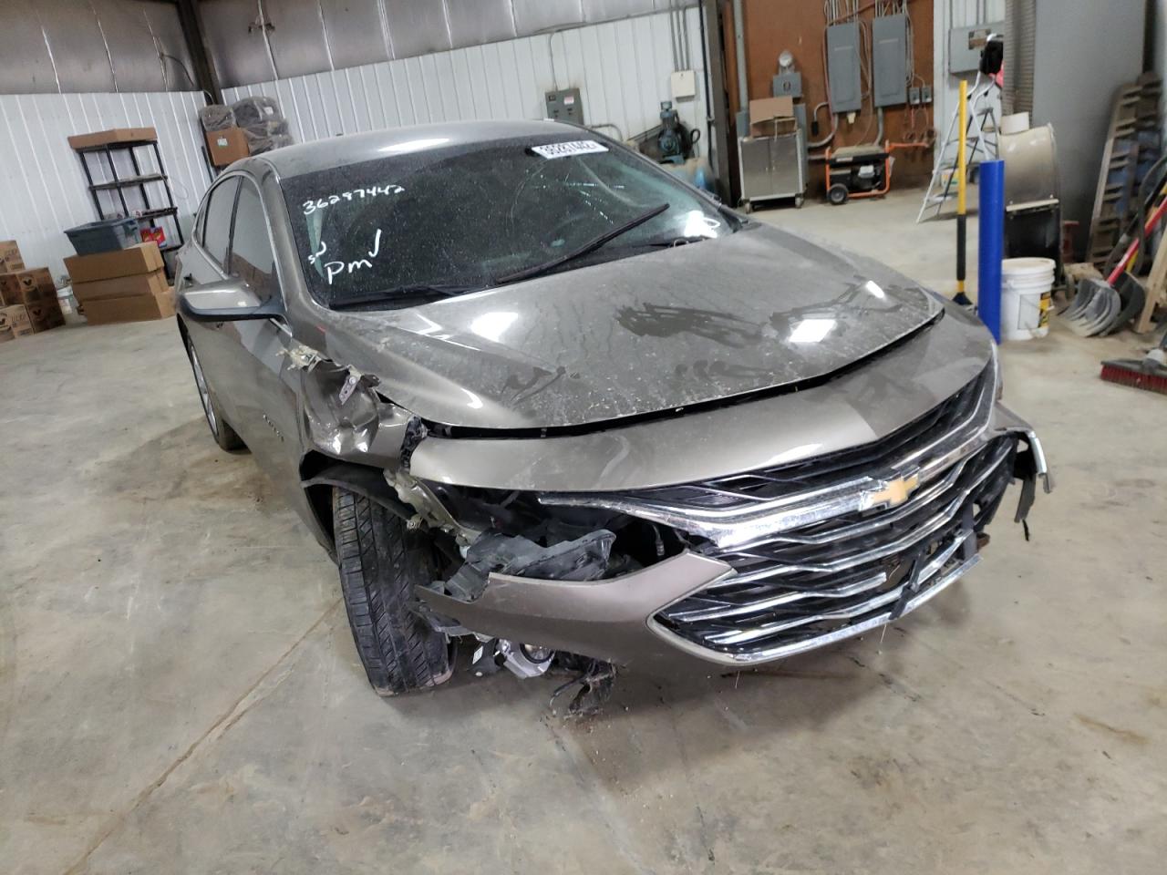 CHEVROLET MALIBU LT 2020 with VIN 1G1ZD5ST6LF013829 - Photo from auction
