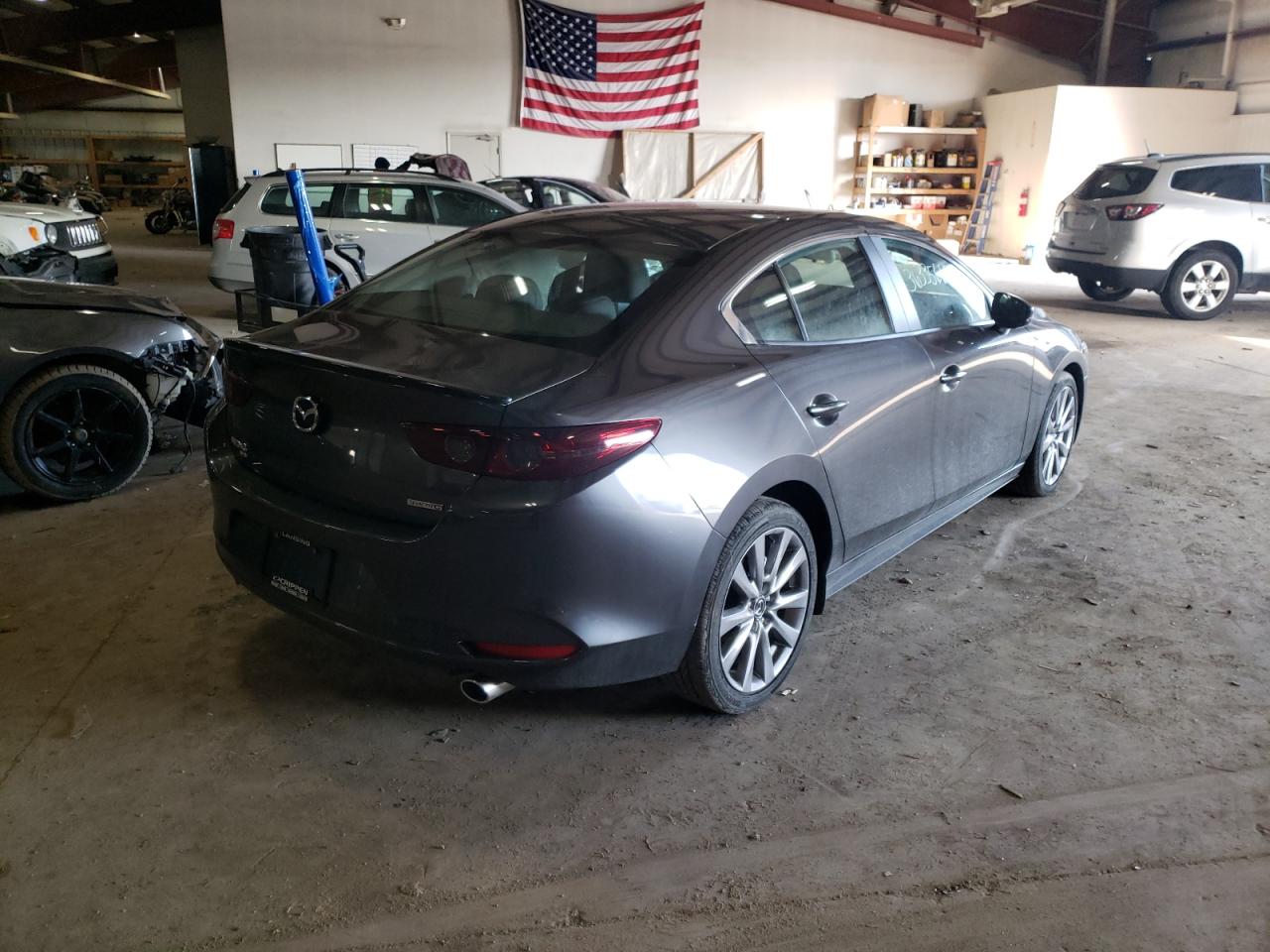 Photo 4 from auction – 2021 MAZDA 3 SELECT with VIN 3MZBPBBL1MM203356
