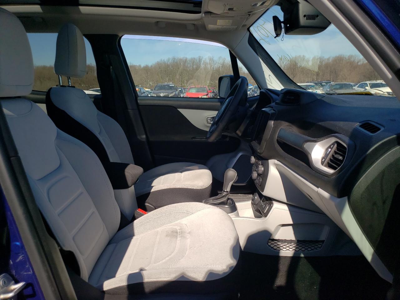 Photo 5 from auction – 2018 JEEP RENEGADE L with VIN ZACCJBBB7JPH14613
