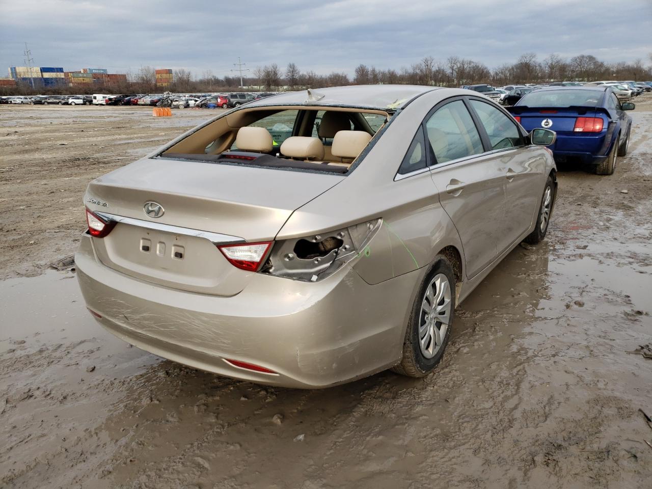 Photo 4 from auction – 2011 HYUNDAI SONATA GLS with VIN 5NPEB4AC2BH227938