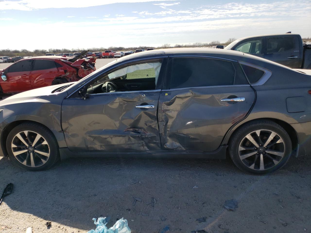 Photo 9 from auction – 2016 NISSAN ALTIMA 2.5 with VIN 1N4AL3AP5GC272969
