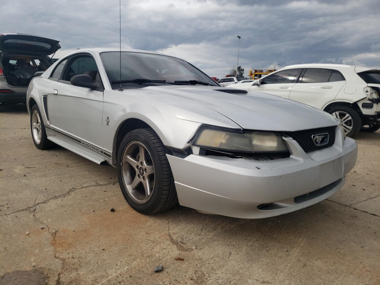 FORD MUSTANG 2001 z numerem VIN 1FAFP40431F199081 - Zdjęcie z aukcji