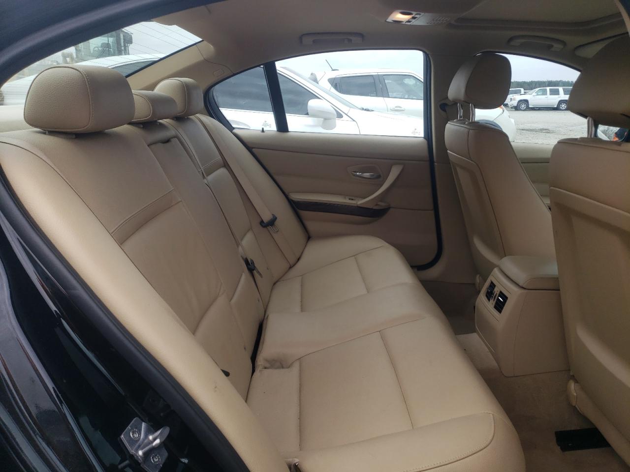Photo 6 from auction – 2011 BMW 328 I with VIN WBAPH7C56BE679007