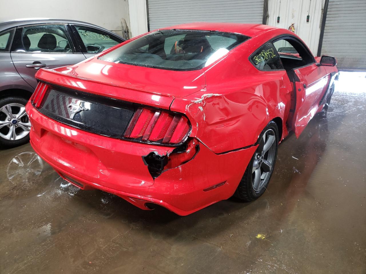 Photo 4 from auction – 2016 FORD MUSTANG with VIN 1FA6P8AM6G5292357