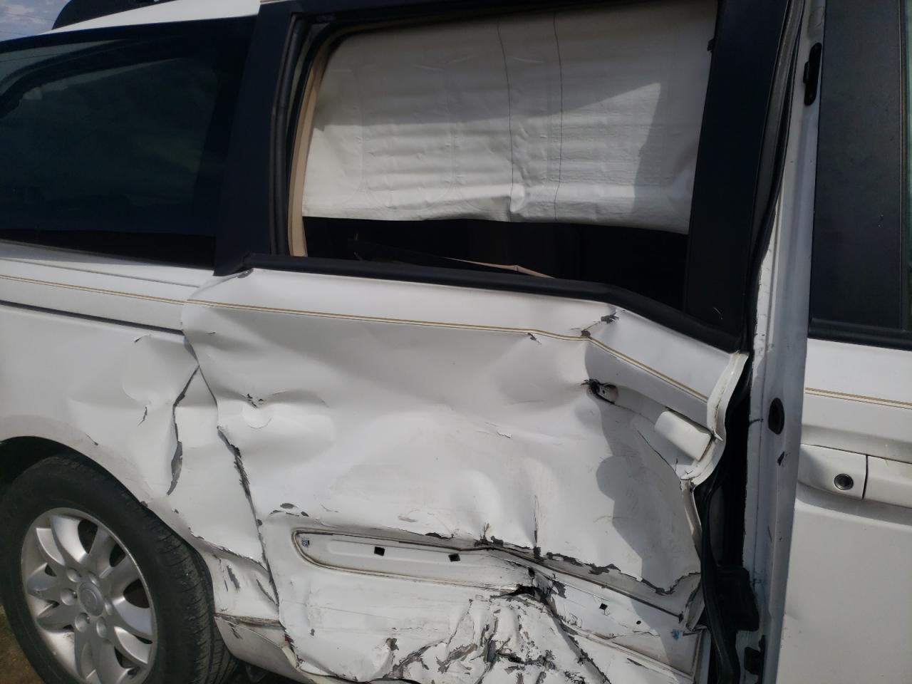 Photo 9 from auction – 2007 KIA SEDONA EX with VIN KNDMB233476171922