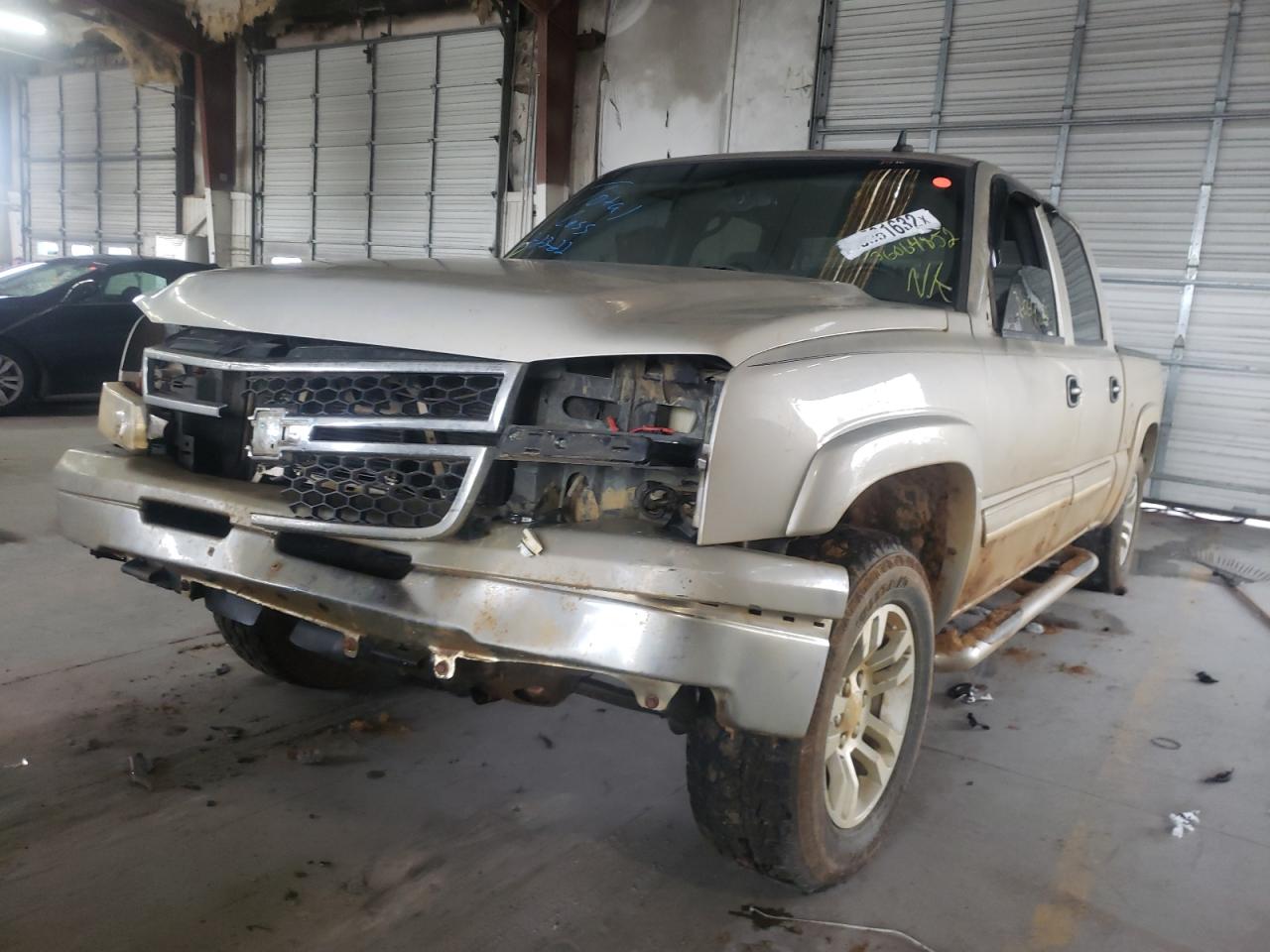 Photo 2 from auction – 2006 CHEVROLET SILVERADO with VIN 2GCEK13T761247914
