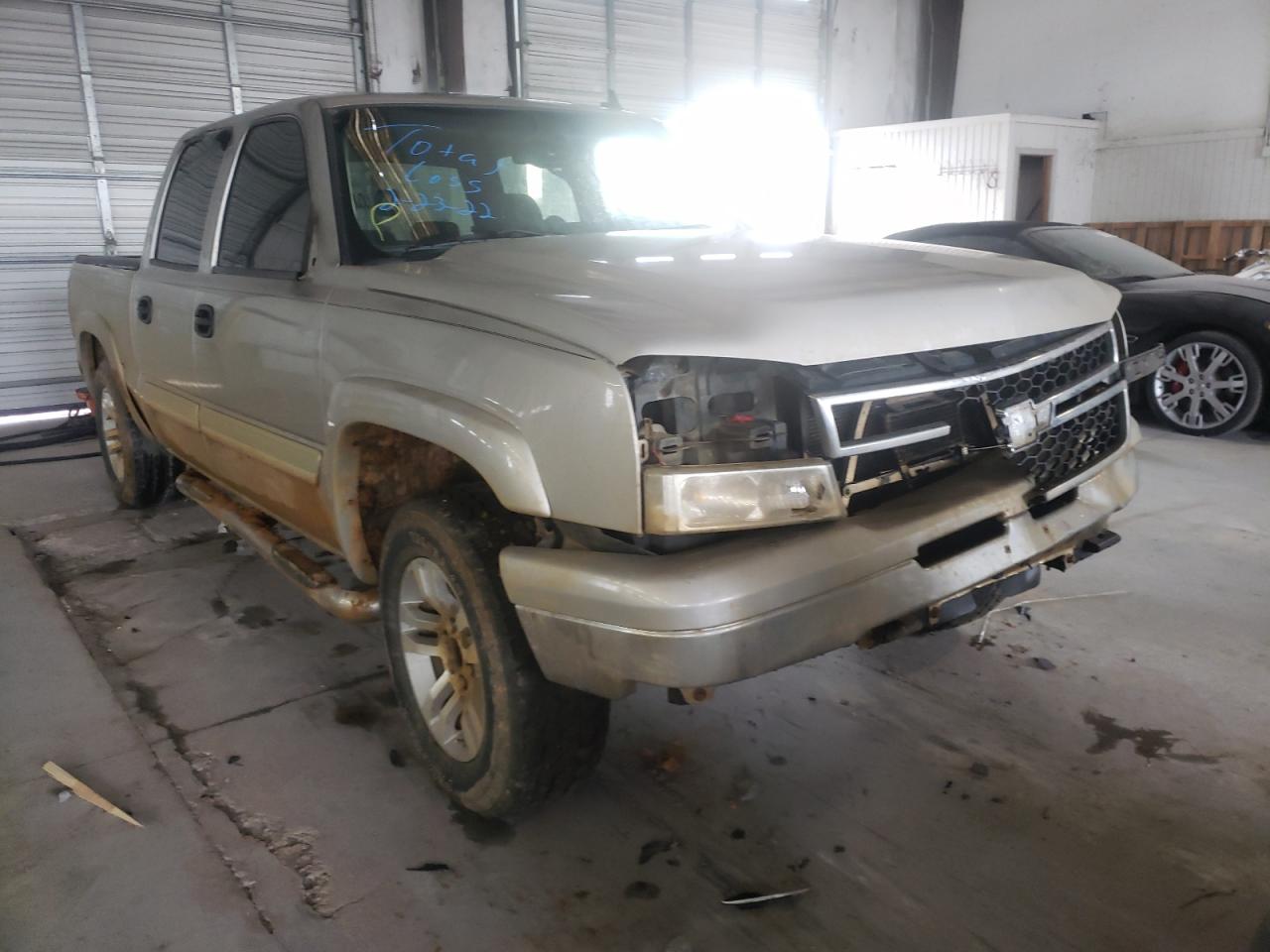 CHEVROLET SILVERADO 2006 with VIN 2GCEK13T761247914 - Photo from auction