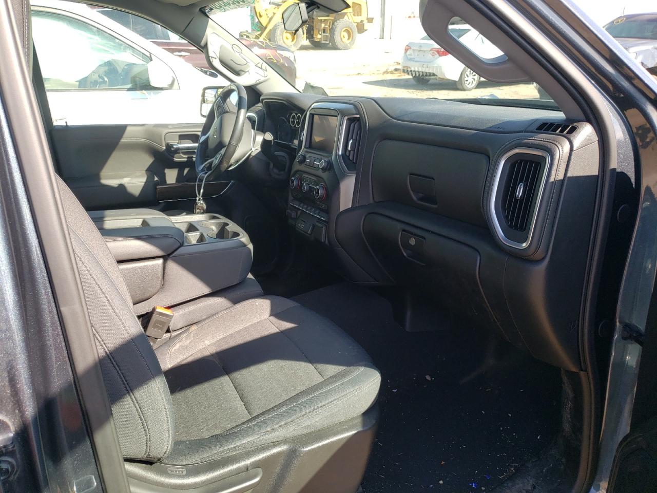 Photo 5 from auction – 2019 CHEVROLET SILVERADO with VIN 1GCRYDED3KZ220346