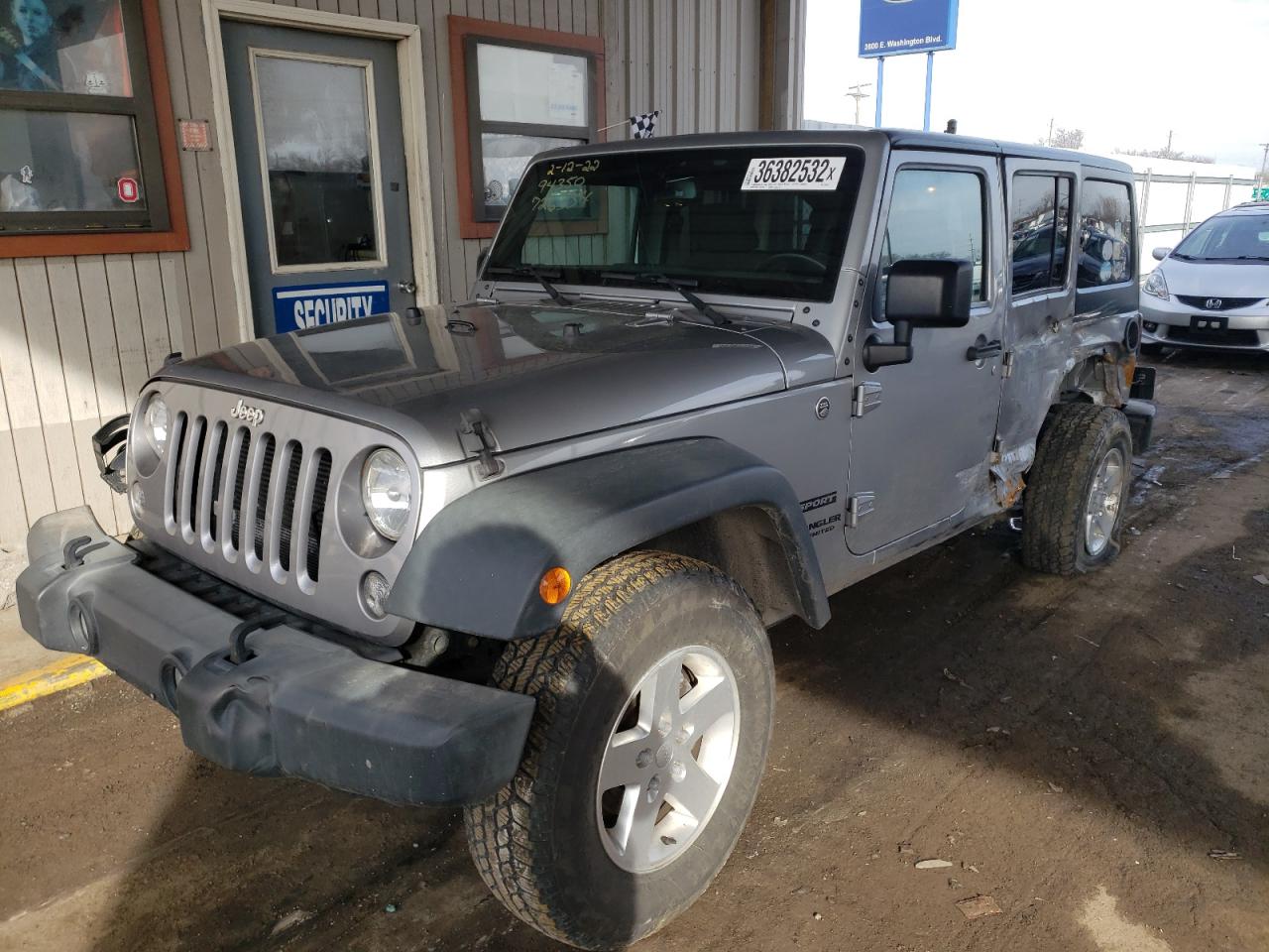Photo 2 from auction – 2015 JEEP WRANGLER U with VIN 1C4BJWDG9FL726334