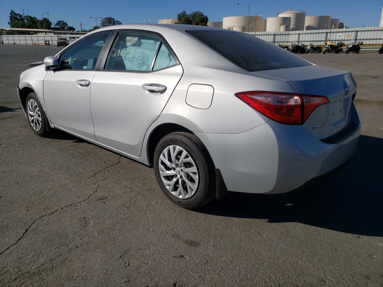 Photo 3 from auction – 2018 TOYOTA COROLLA L with VIN 2T1BURHE4JC084574