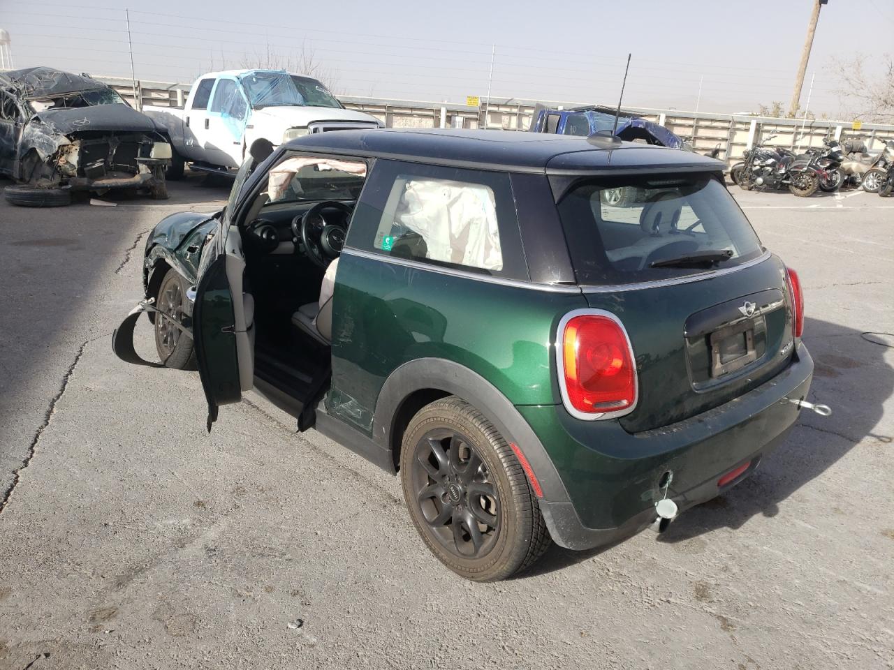 Photo 3 from auction – 2016 MINI COOPER with VIN WMWXP5C53G3B76564