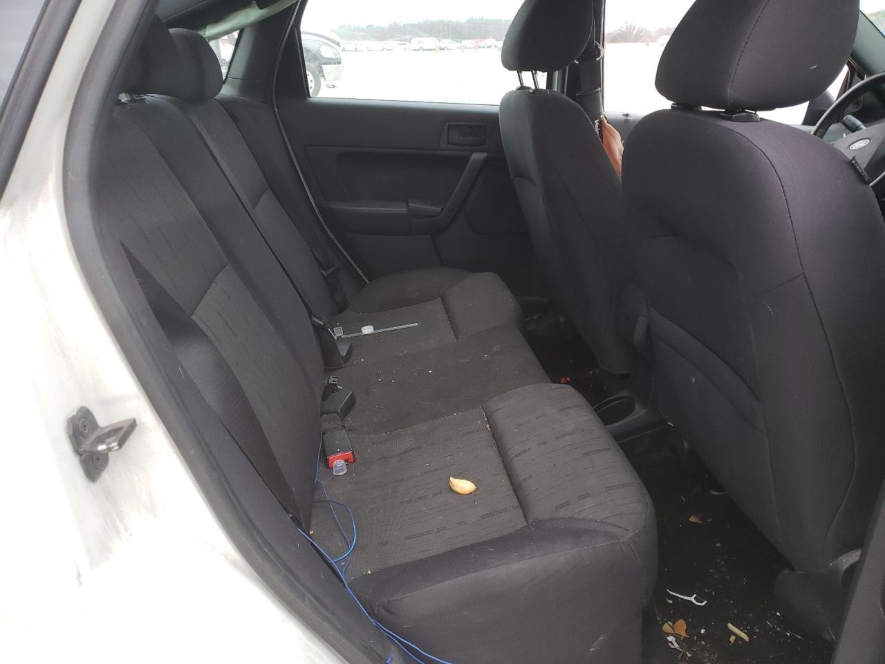 Photo 6 from auction – 2011 FORD FOCUS SE with VIN 1FAHP3FN1BW189766