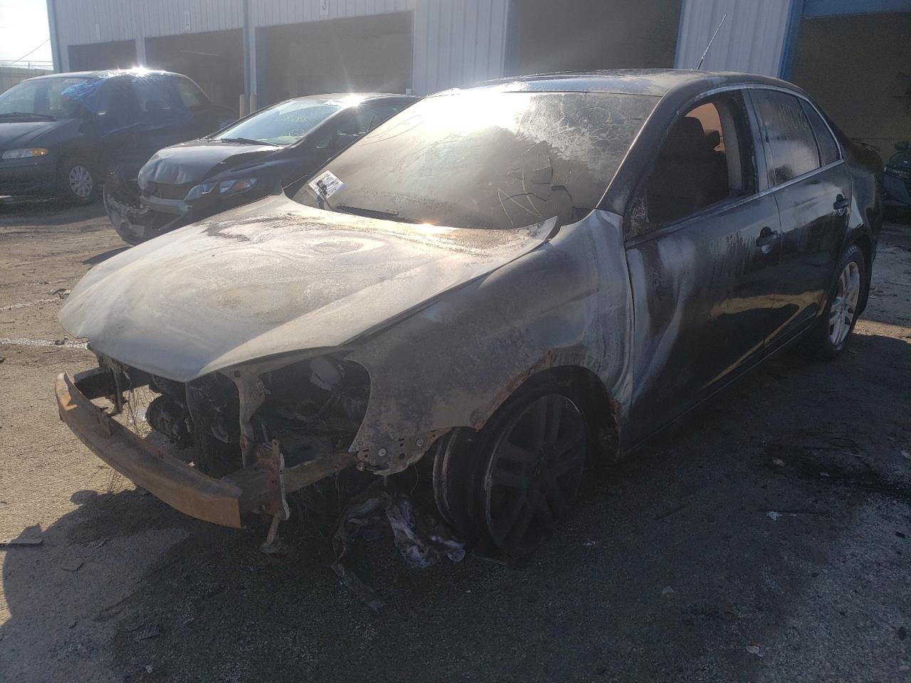 Photo 2 from auction – 2007 VOLKSWAGEN JETTA WOLF with VIN 3VWEF71K27M144313