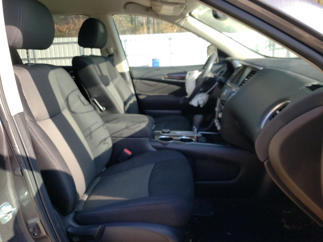 Photo 5 from auction – 2017 NISSAN PATHFINDER with VIN 5N1DR2MM2HC655900