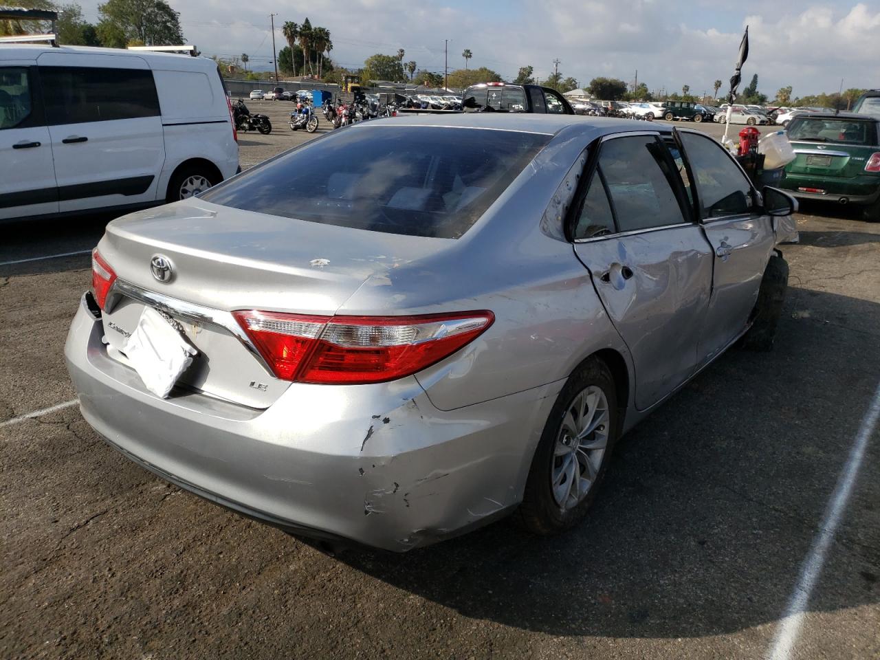Photo 4 from auction – 2015 TOYOTA CAMRY LE with VIN 4T1BF1FK1FU963377