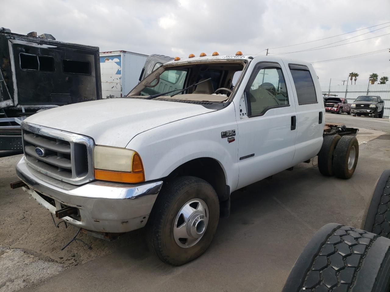 Photo 2 from auction – 2001 FORD F350 SUPER with VIN 1FTWW33F51EB56078