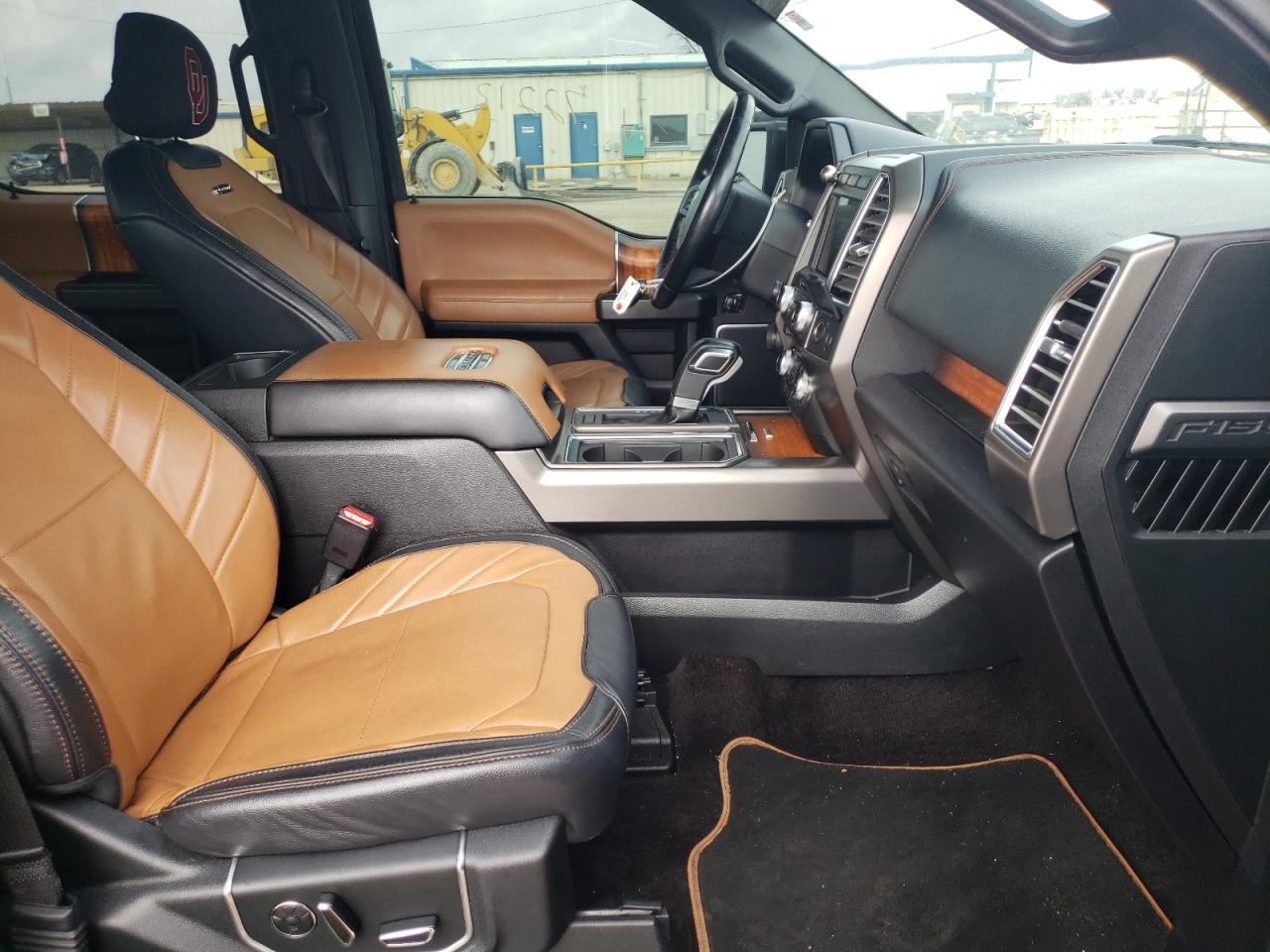 Photo 5 from auction – 2017 FORD F150 SUPER with VIN 1FTEW1EG0HFB09793