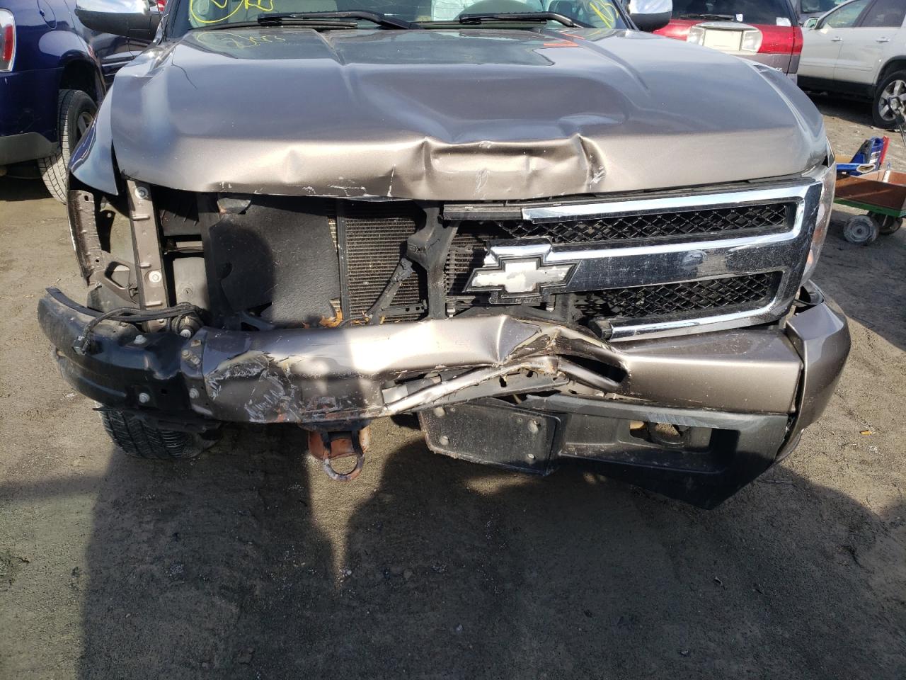 Photo 9 from auction – 2011 CHEVROLET SILVERADO with VIN 1GCRKTE30BZ310993