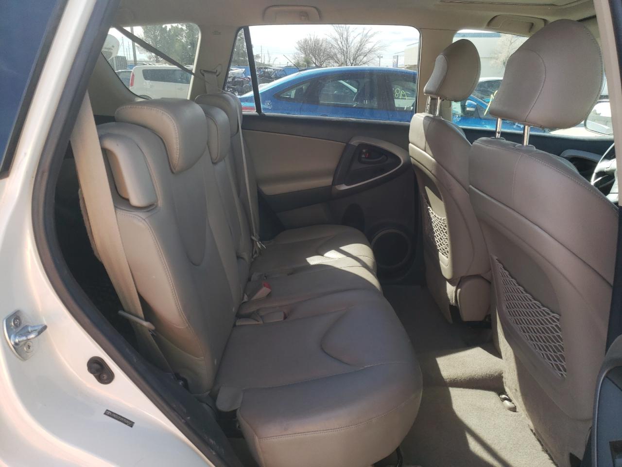 Photo 6 from auction – 2007 TOYOTA RAV4 LIMIT with VIN JTMZD31V975060413