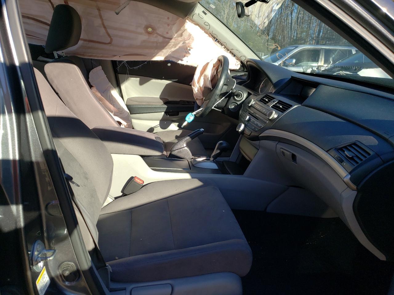 Photo 5 from auction – 2011 HONDA ACCORD LXP with VIN 1HGCP2F47BA107494