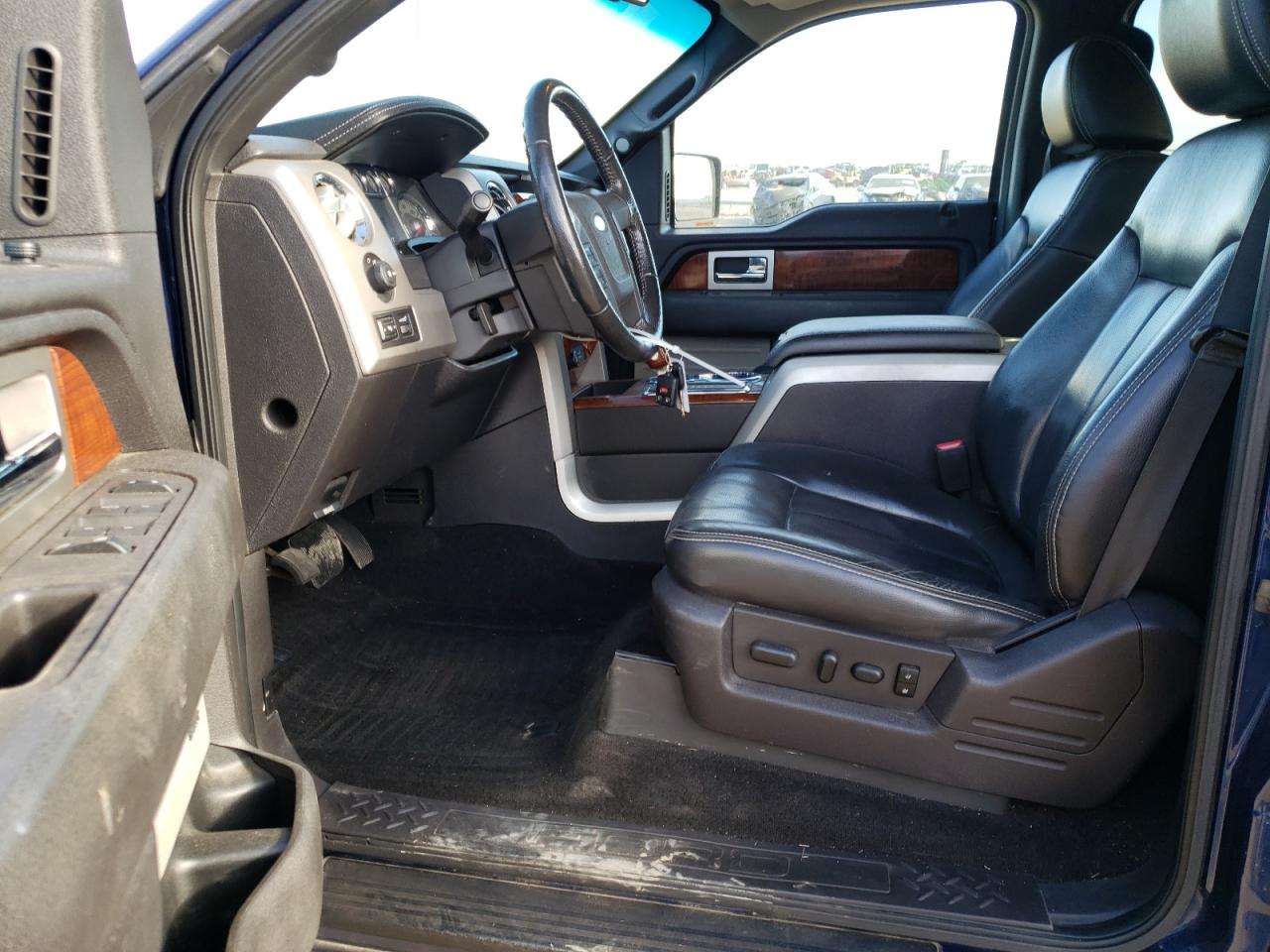 Photo 9 from auction – 2010 FORD F150 SUPER with VIN 1FTFW1CV2AFB53760