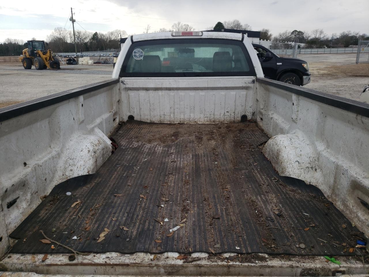 Photo 6 from auction – 2005 FORD F150 with VIN 1FTRF12WX5NA82780