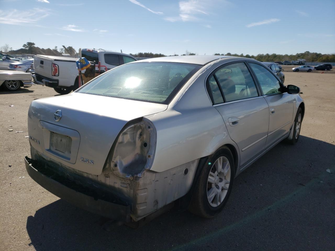 Photo 4 from auction – 2005 NISSAN ALTIMA S with VIN 1N4AL11D95C226228