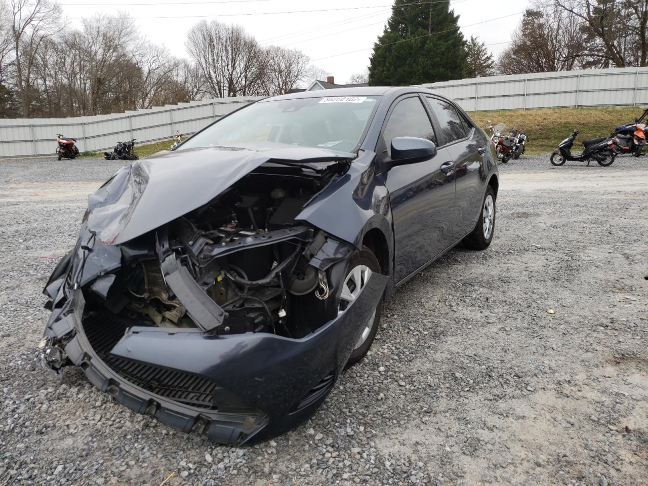 Photo 2 from auction – 2017 TOYOTA COROLLA L with VIN 5YFBURHEXHP687183