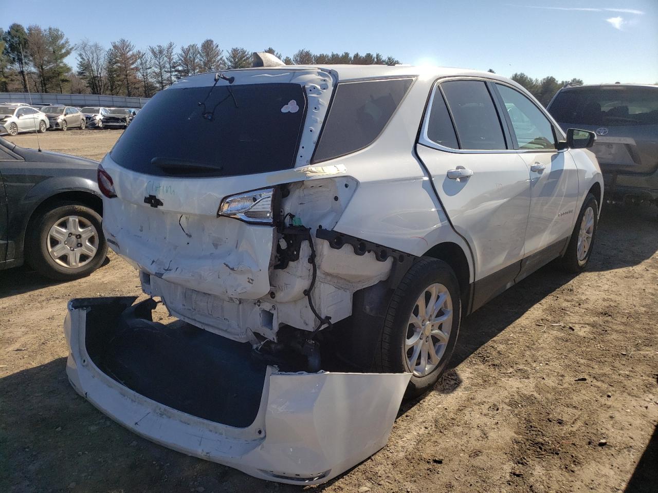 Photo 4 from auction – 2018 CHEVROLET EQUINOX LT with VIN 3GNAXJEV1JS500759