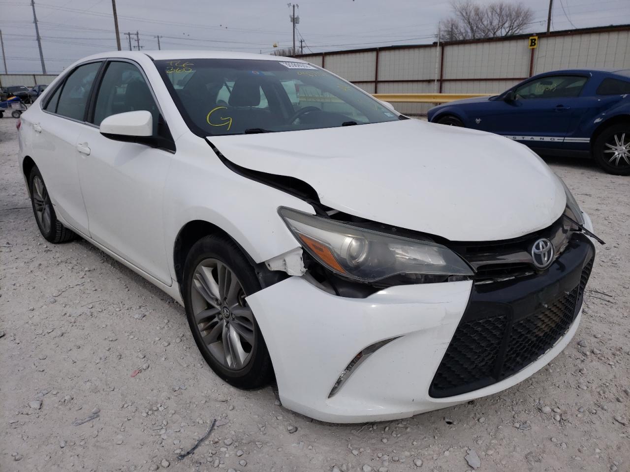 TOYOTA CAMRY LE 2015 with VIN 4T1BF1FK7FU983701 - Photo from auction