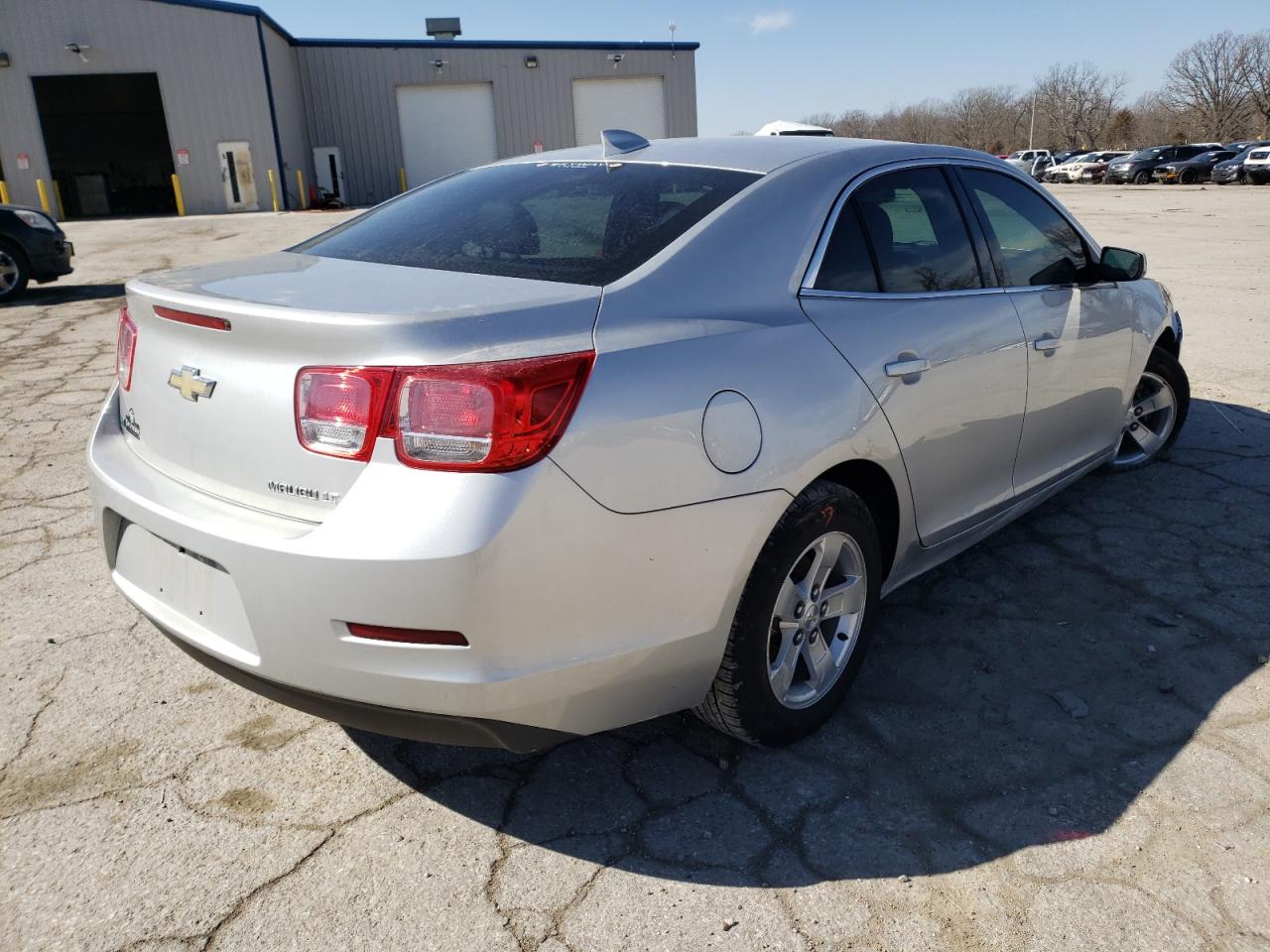 Photo 4 from auction – 2015 CHEVROLET MALIBU 1LT with VIN 1G11C5SL2FF286044