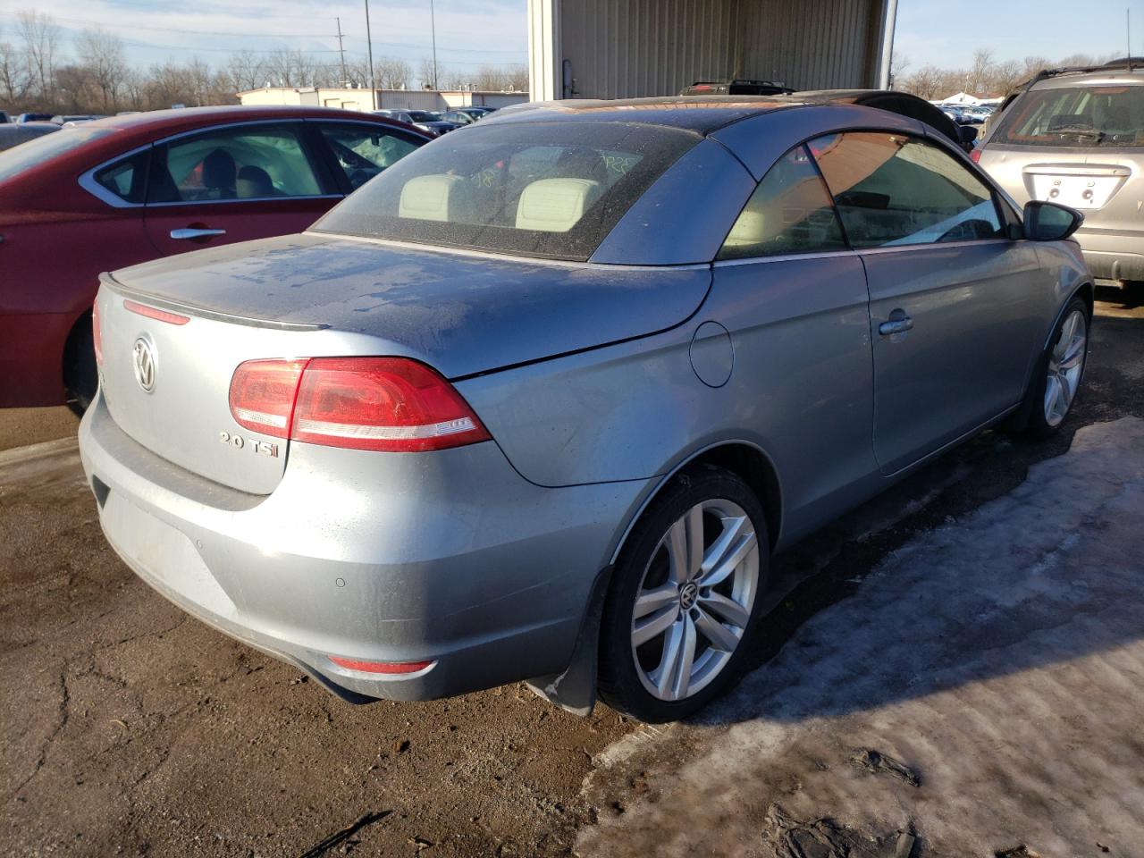 Photo 4 from auction – 2015 VOLKSWAGEN EOS LUX with VIN WVWFW8AH3FV001036