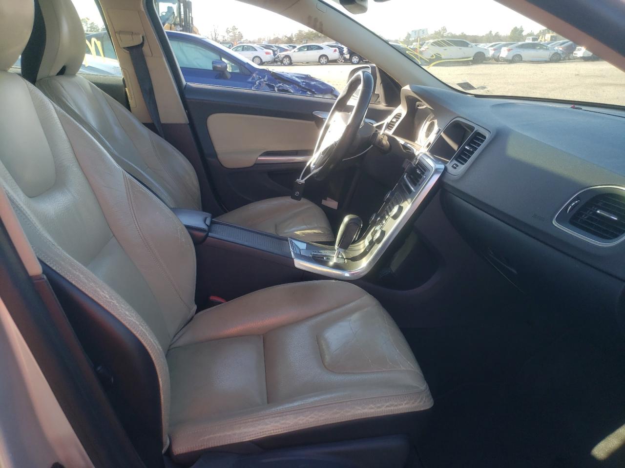 Photo 5 from auction – 2012 VOLVO S60 T5 with VIN YV1622FS9C2126482