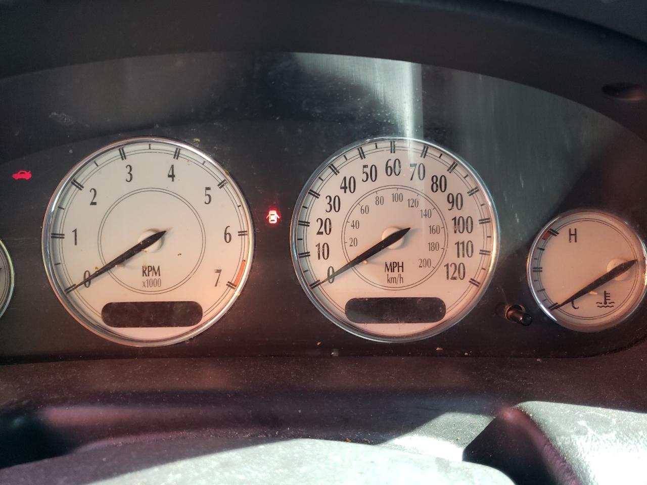 Photo 8 from auction – 1999 CHRYSLER LHS with VIN 2C3HC56G3XH830266