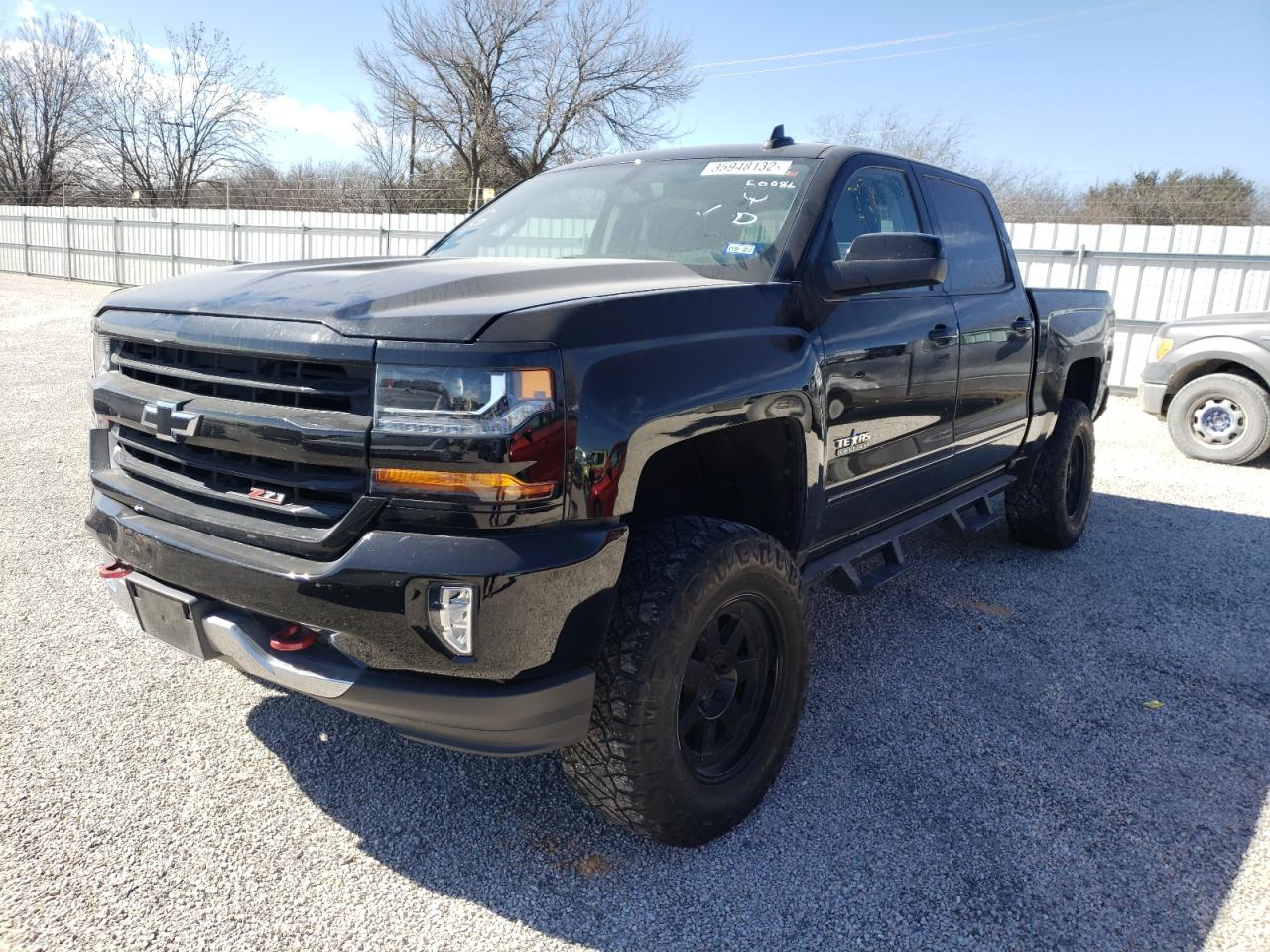 Photo 2 from auction – 2018 CHEVROLET SILVERADO with VIN 3GCUKREC4JG621760
