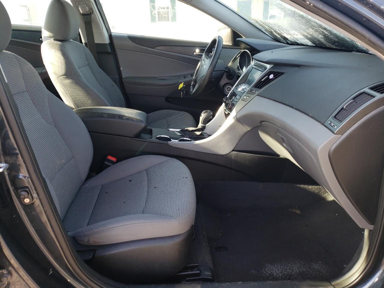Photo 5 from auction – 2011 HYUNDAI SONATA GLS with VIN 5NPEB4AC1BH184628