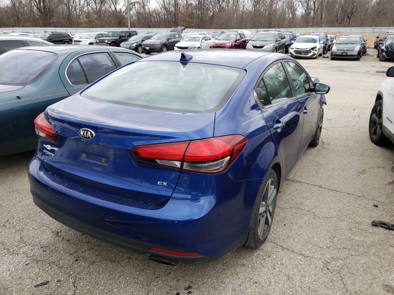 Photo 4 from auction – 2017 KIA FORTE EX with VIN 3KPFL4A8XHE005058