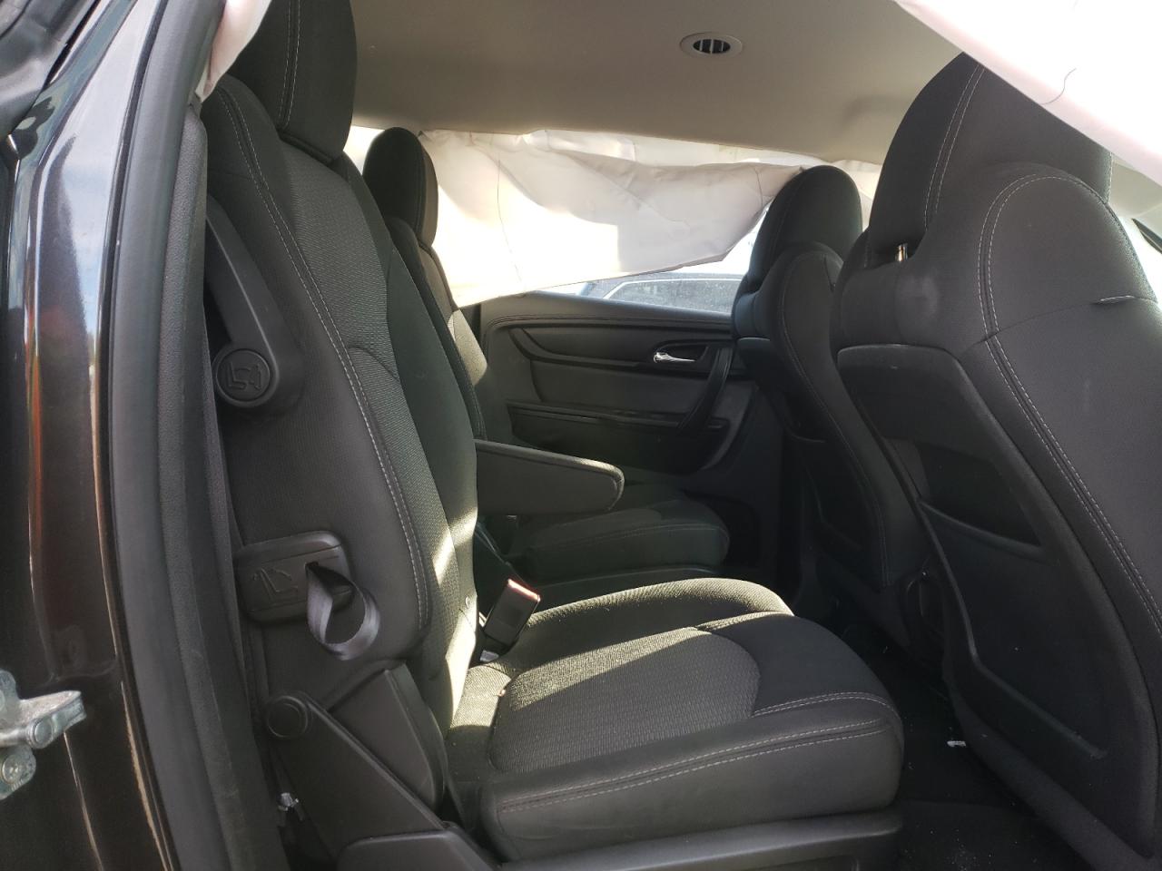 Photo 6 from auction – 2015 CHEVROLET TRAVERSE L with VIN 1GNKVHKD3FJ269791